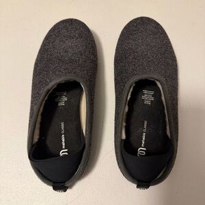 Mahabis Classic Gray Grey Wool Slippers EU 39 Women’s 8 Men’s 6.5